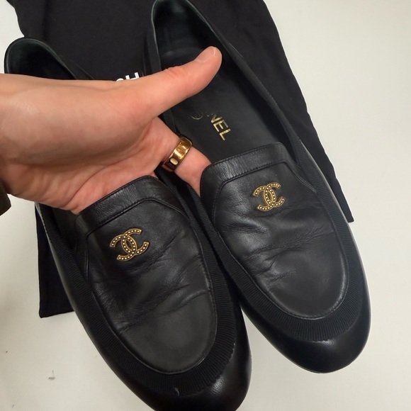 CHANEL Black Leather Ballet Loafers /Size:39.5 - Picture 7 of 8